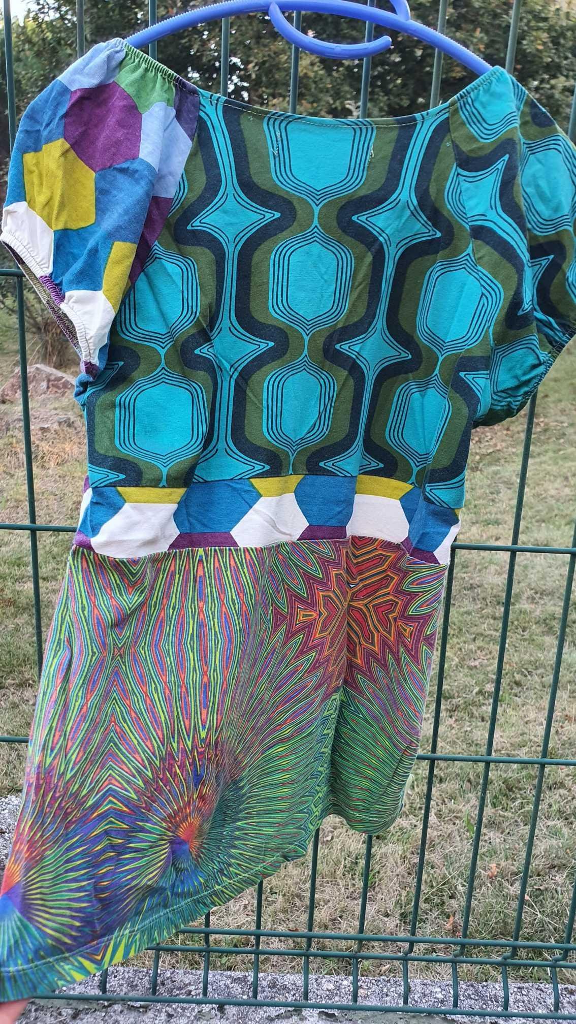 Camiseta de manga corta marca Desigual. Talla S - Imagen 4